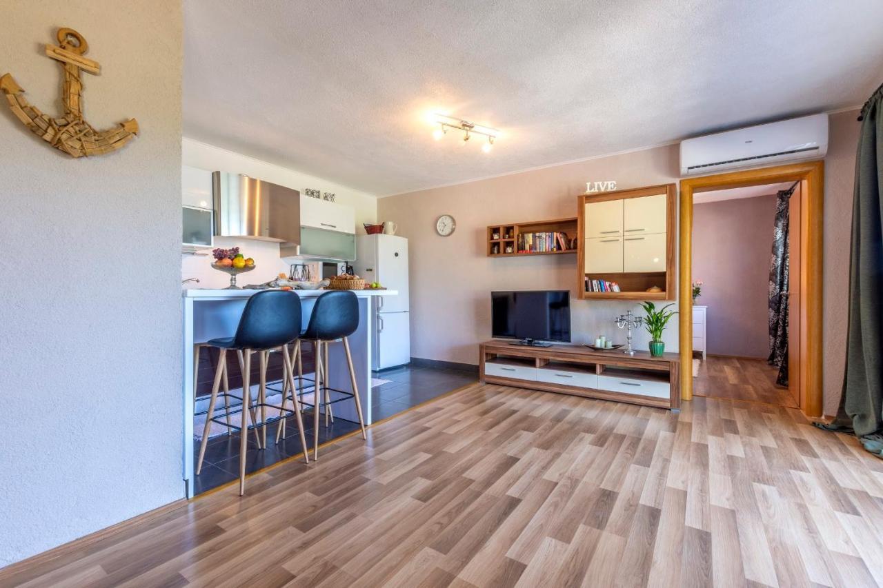 Apartman Ella Peracko Blato Luaran gambar
